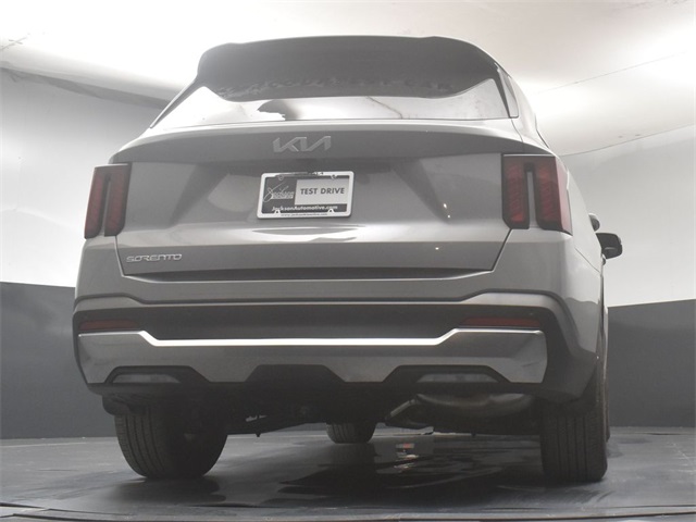 Vehicle image 16 of 49