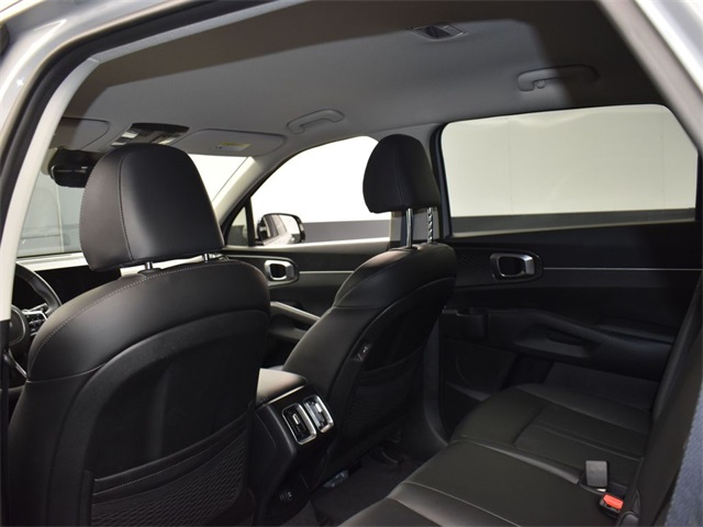 Vehicle image 29 of 49