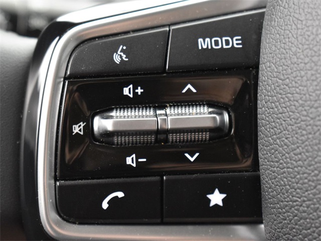 Vehicle image 47 of 49