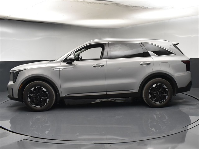 Vehicle image 25 of 49