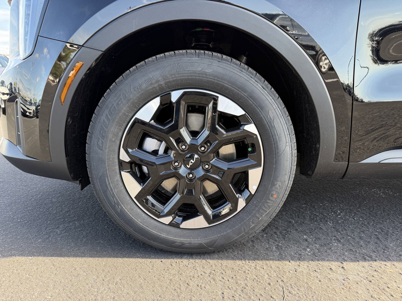 Vehicle image 35 of 36