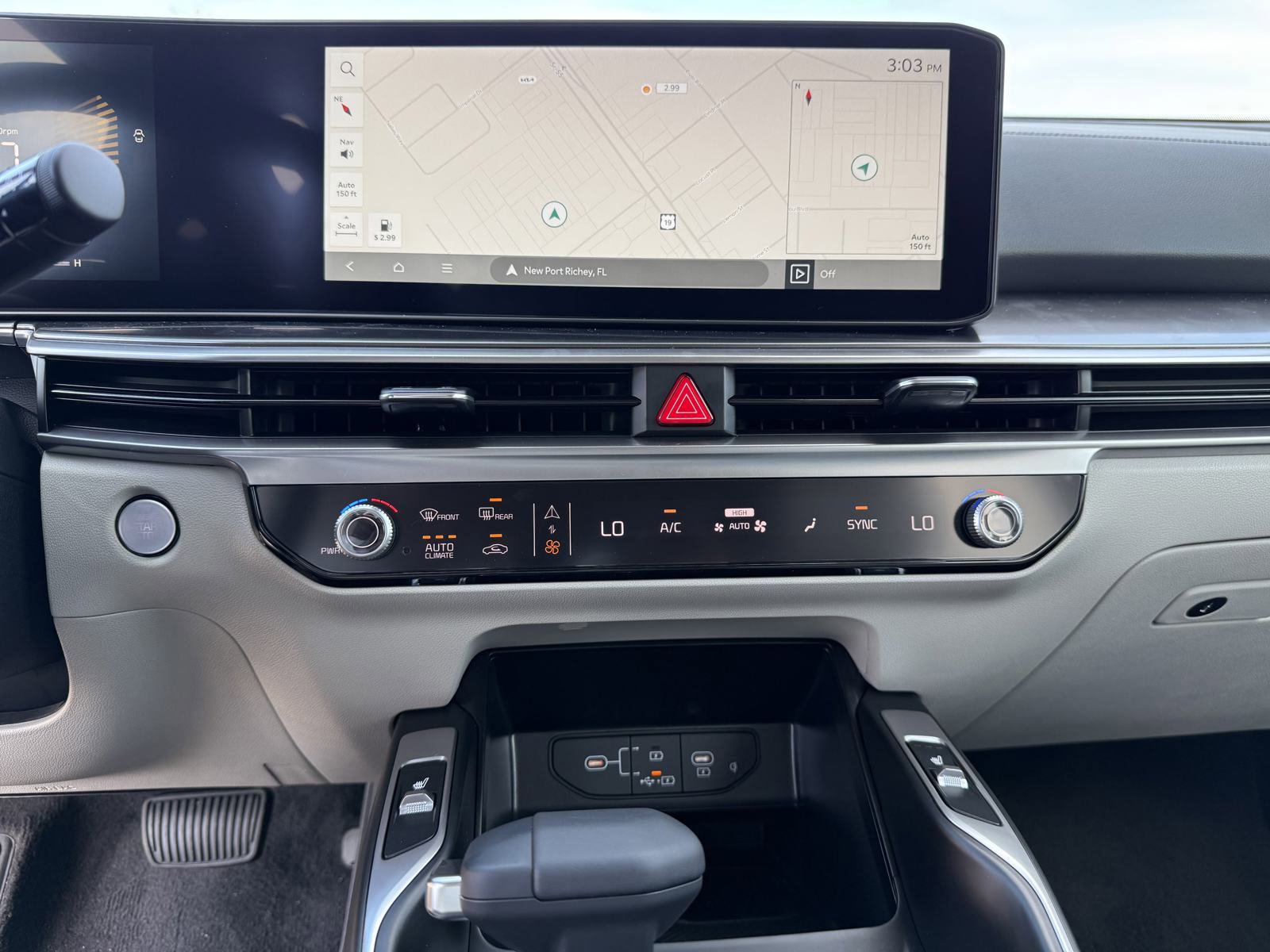 Vehicle image 23 of 36