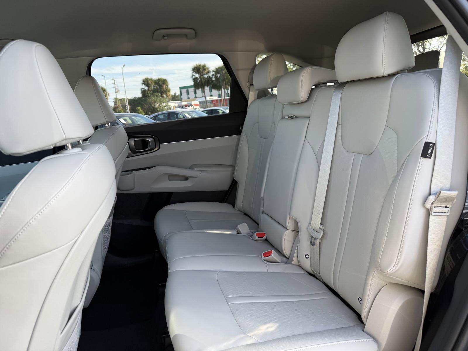 Vehicle image 19 of 36