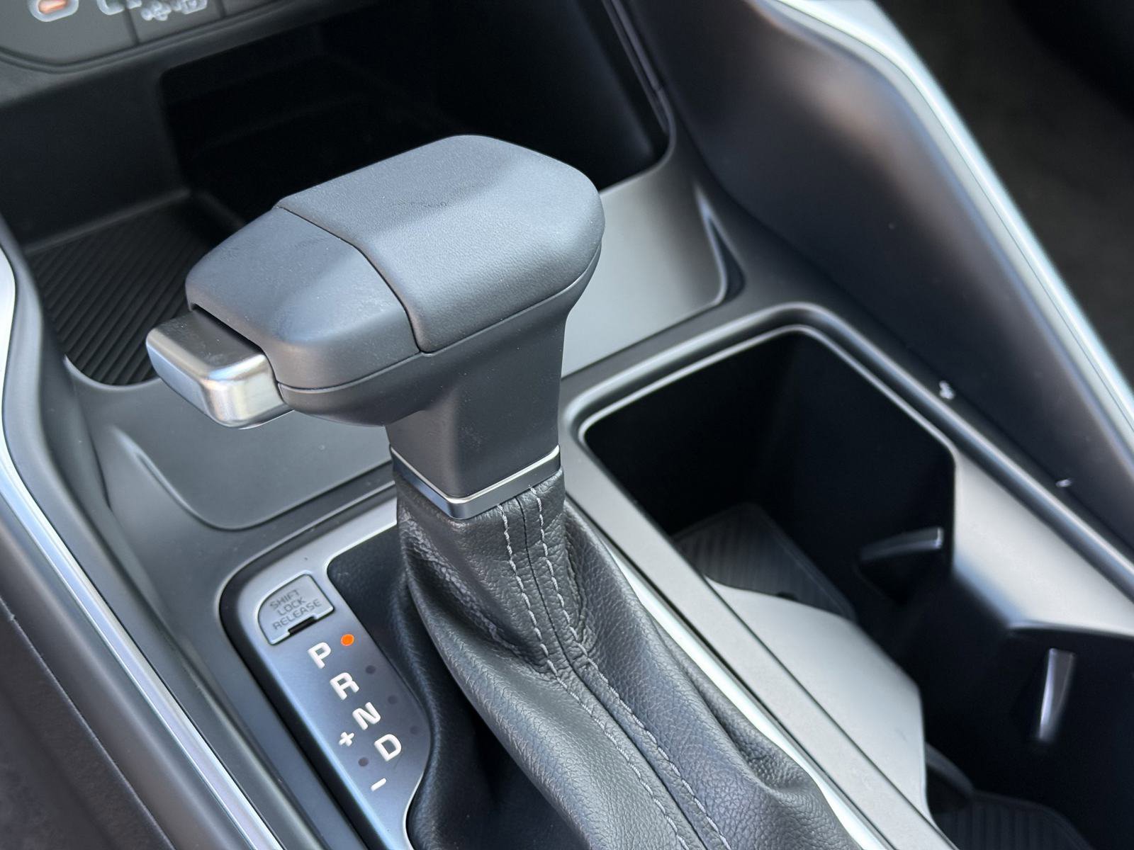 Vehicle image 29 of 36