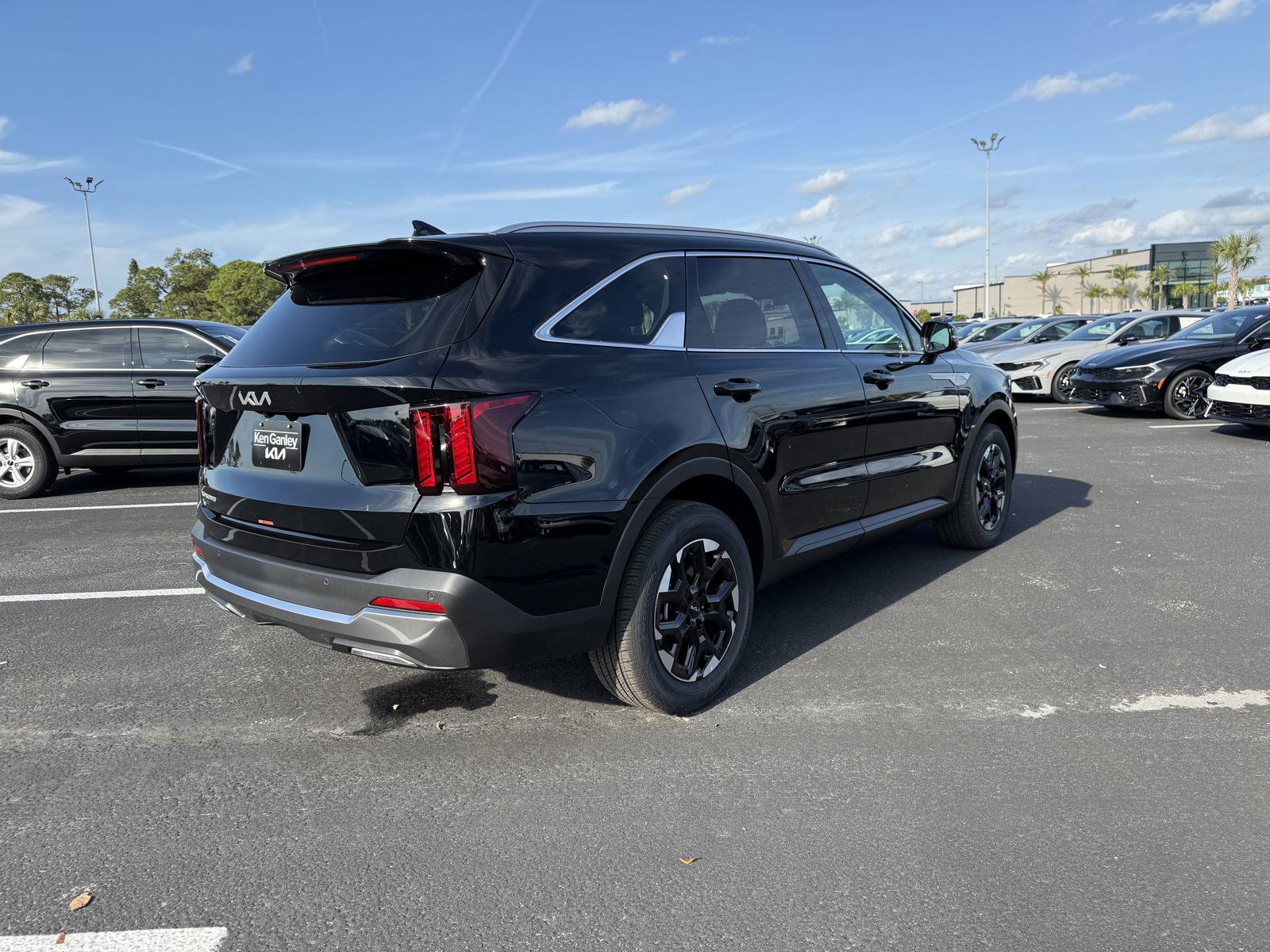 Vehicle image 6 of 36