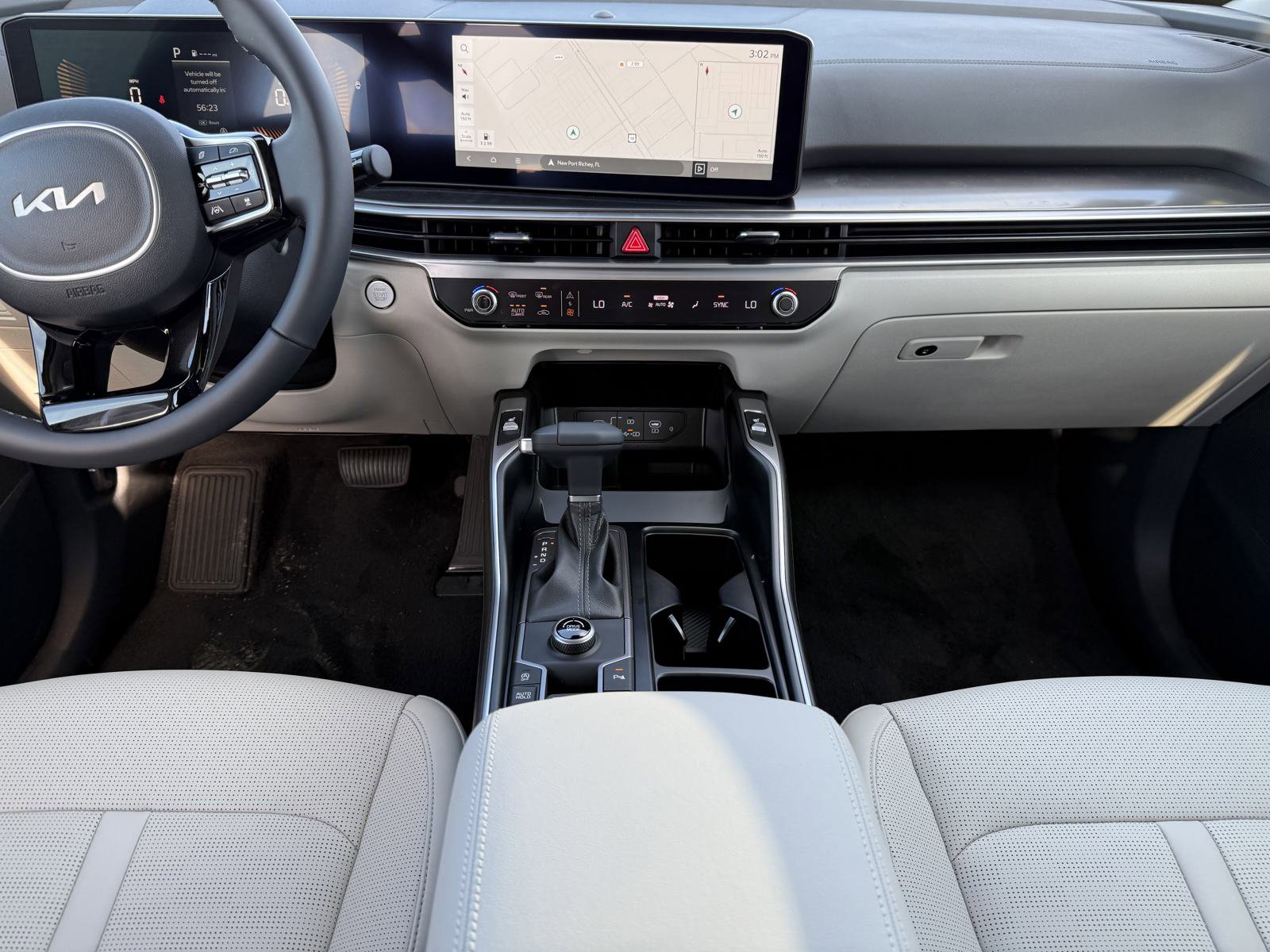 Vehicle image 16 of 36