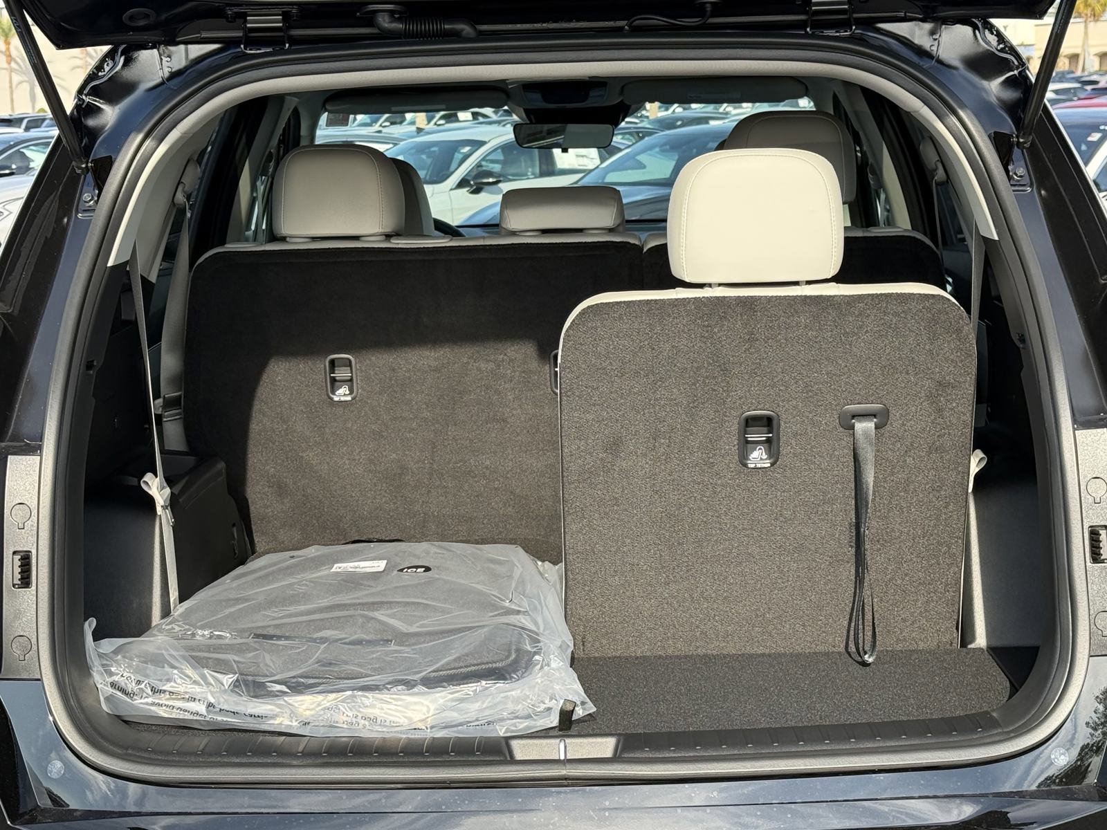 Vehicle image 12 of 36