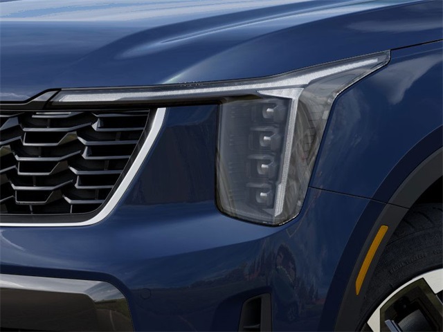 Vehicle image 11 of 27