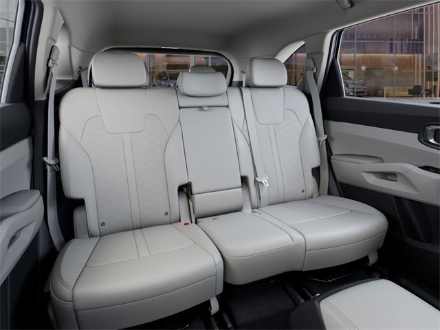 Vehicle image 16 of 27