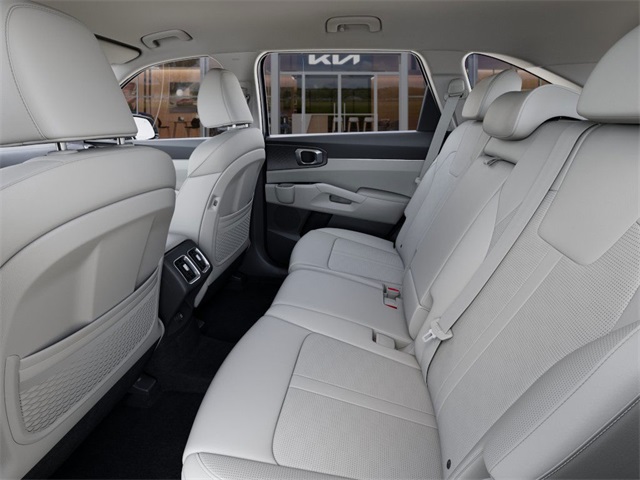 Vehicle image 18 of 27