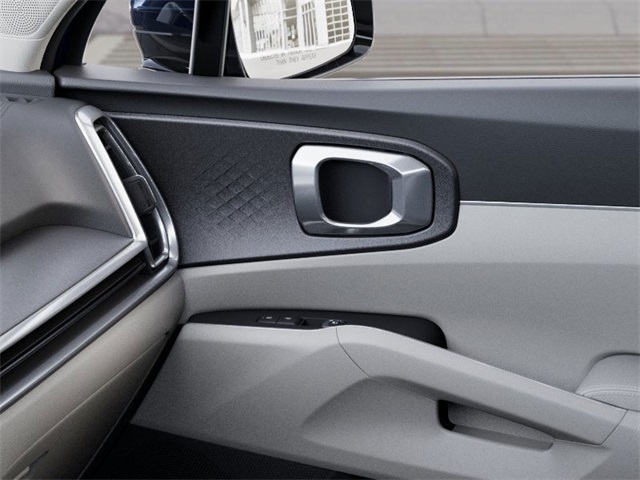 Vehicle image 25 of 27