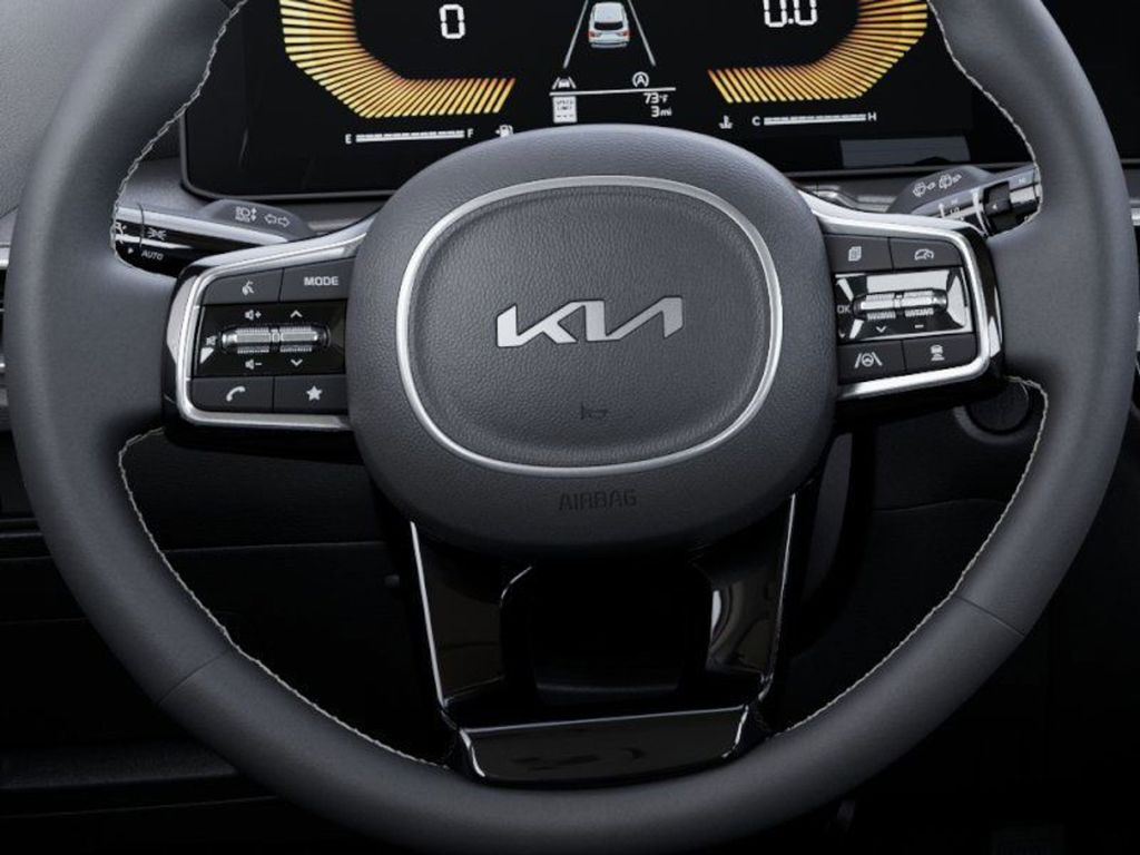 Vehicle image 22 of 27