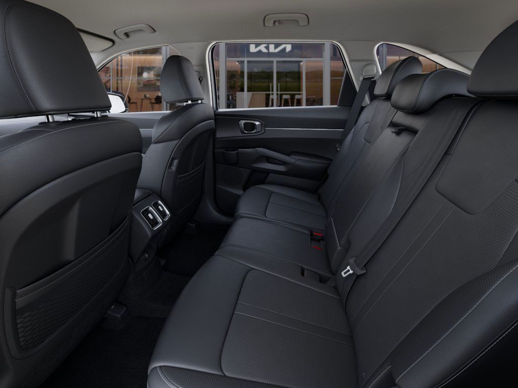 Vehicle image 18 of 27