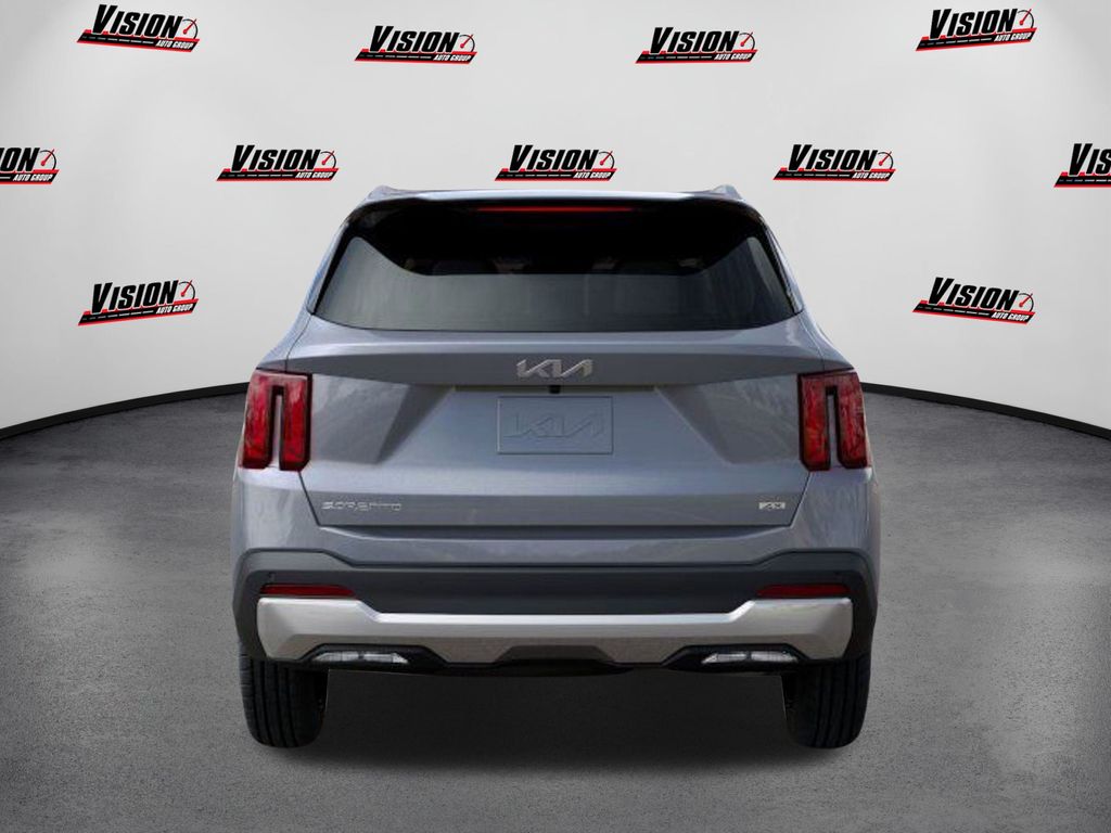 Vehicle image 8 of 27