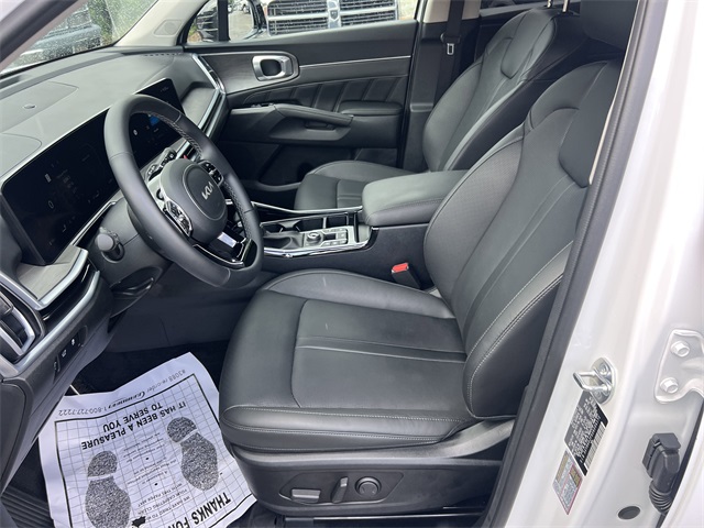 Vehicle image 9 of 43