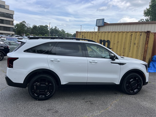Vehicle image 4 of 43
