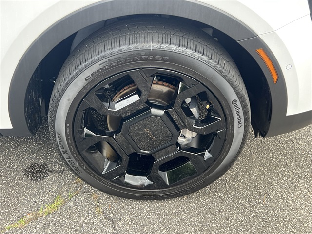 Vehicle image 12 of 43