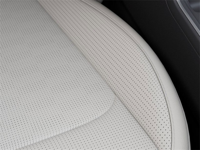 Vehicle image 24 of 27