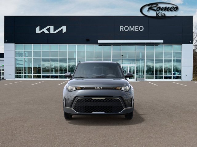 Vehicle image 3 of 27
