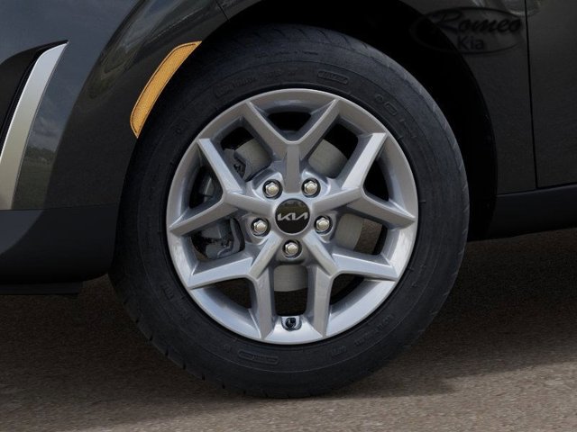 Vehicle image 10 of 27