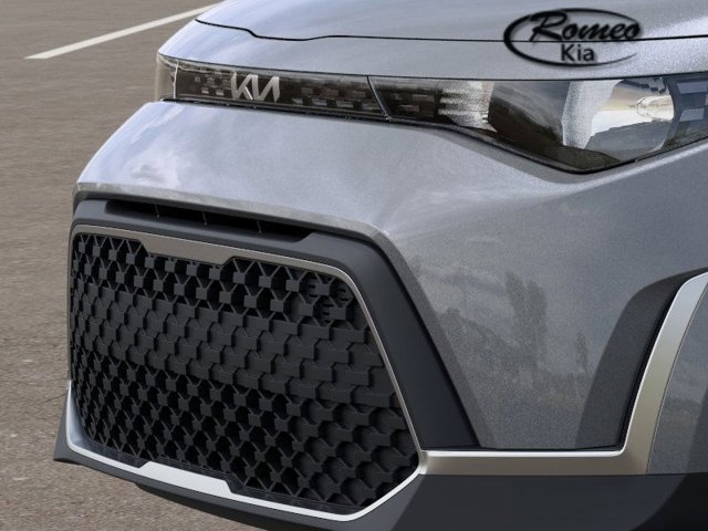 Vehicle image 24 of 27