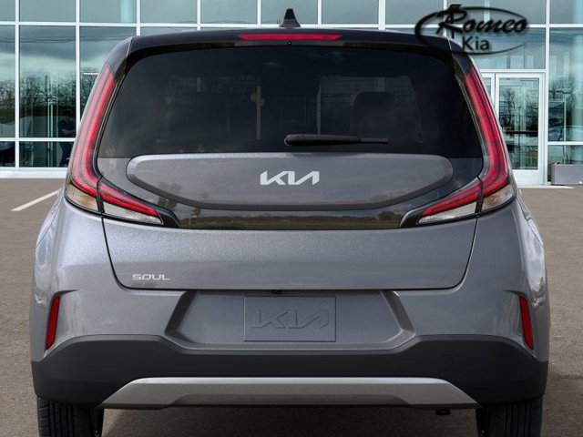 Vehicle image 8 of 27
