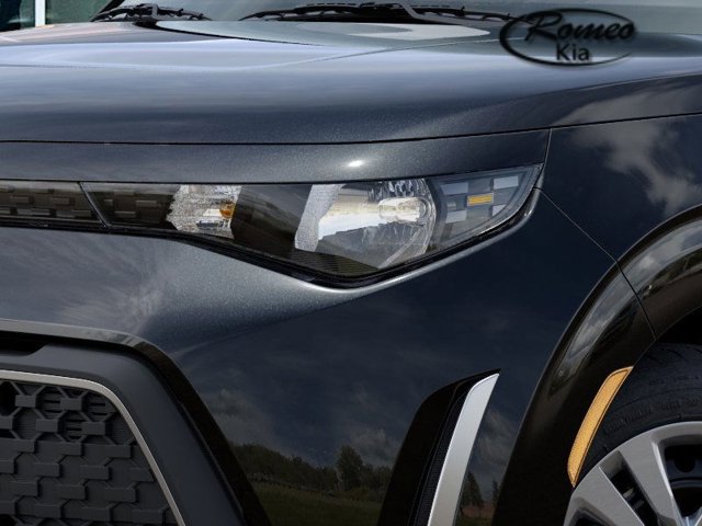 Vehicle image 24 of 27