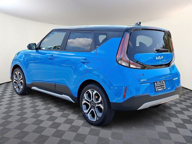 Vehicle image 6 of 22