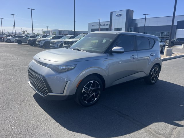 2025 Kia Soul EX Image 1 of 18