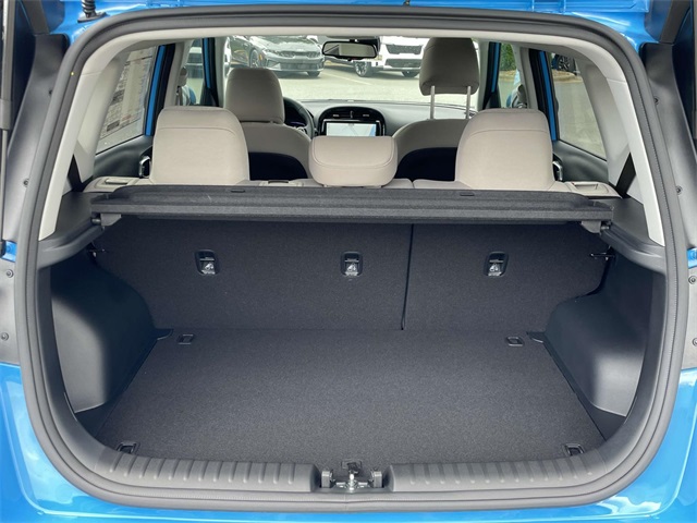 Vehicle image 13 of 37