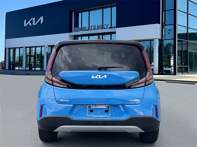 Vehicle image 5 of 37