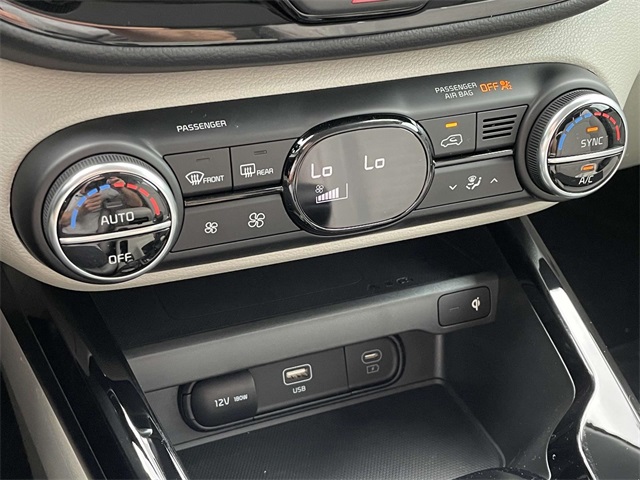 Vehicle image 34 of 37