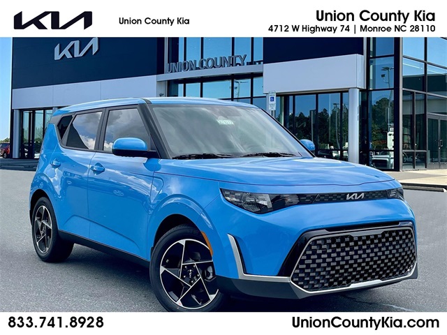 Vehicle image 3 of 37