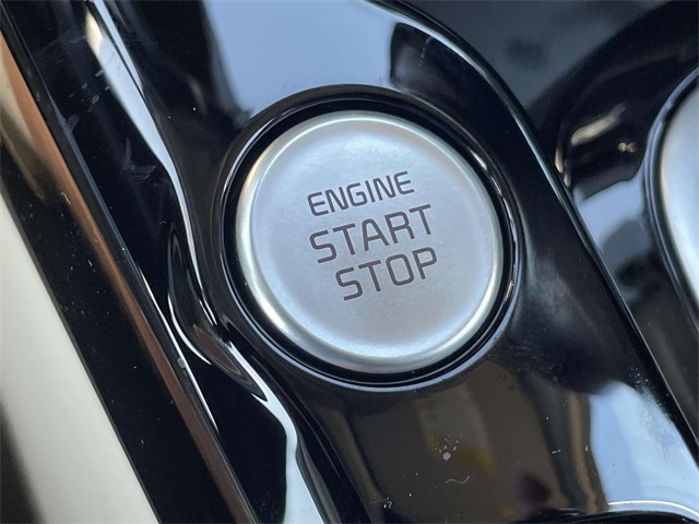Vehicle image 36 of 37