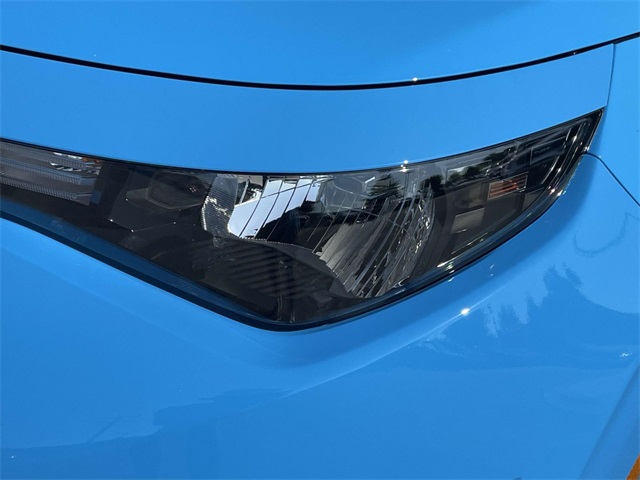 Vehicle image 17 of 37