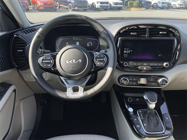 Vehicle image 8 of 37