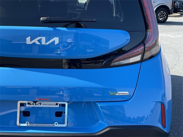 Vehicle image 6 of 37