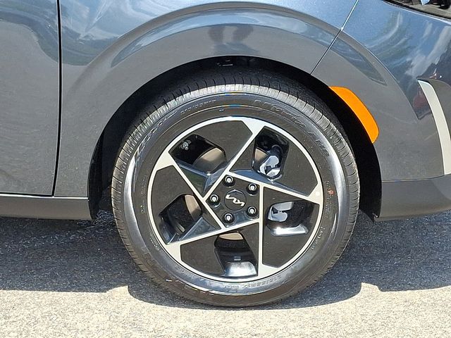 Vehicle image 7 of 21