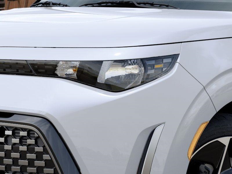 Vehicle image 22 of 27