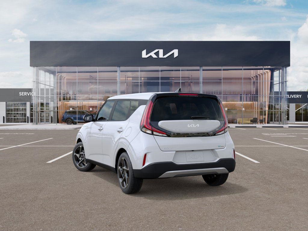 Vehicle image 9 of 27