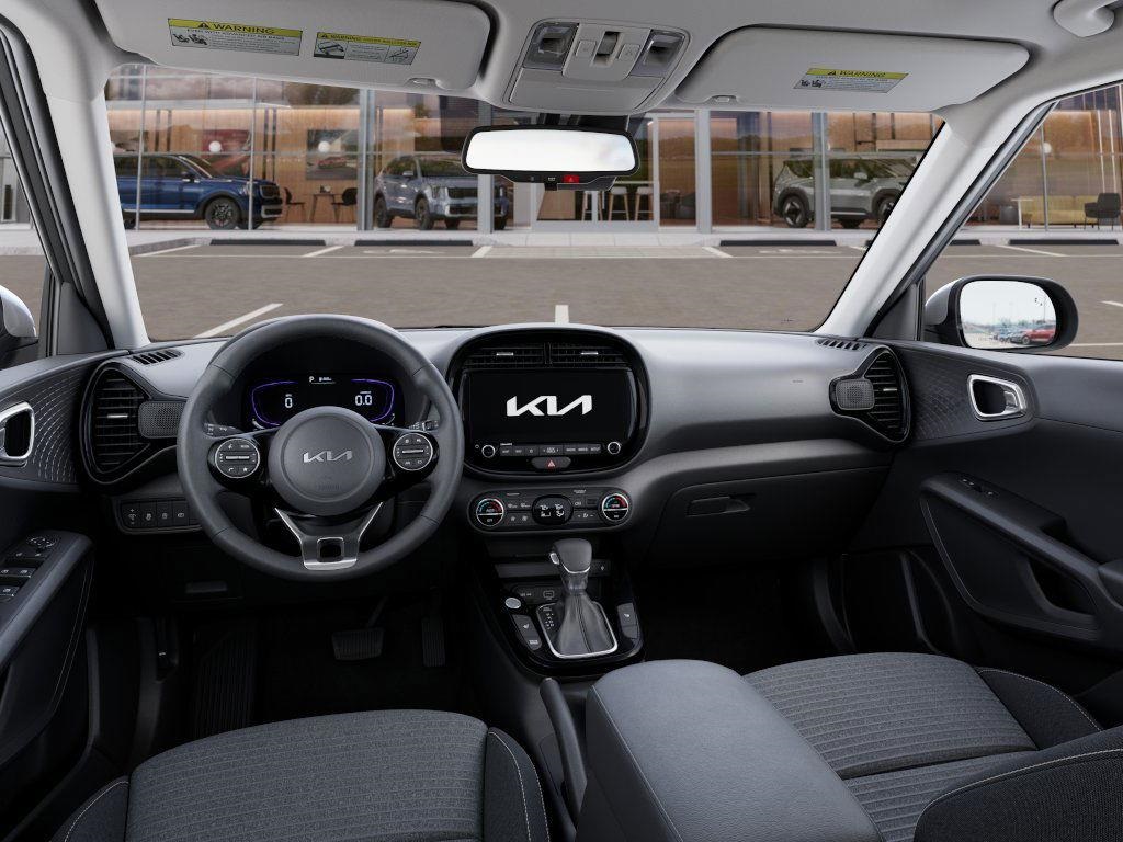 Vehicle image 17 of 27