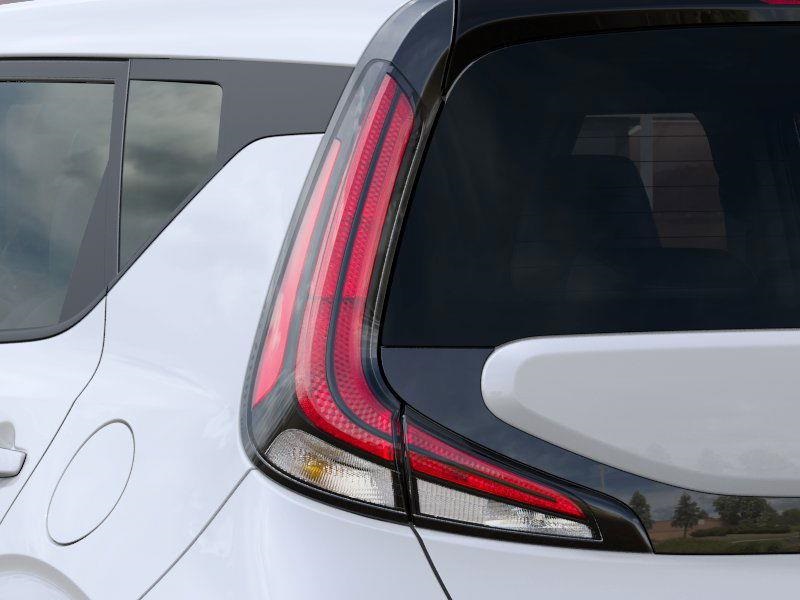 Vehicle image 23 of 27