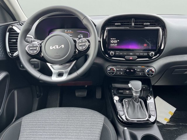 2025 Kia Soul EX Image 15 of 33