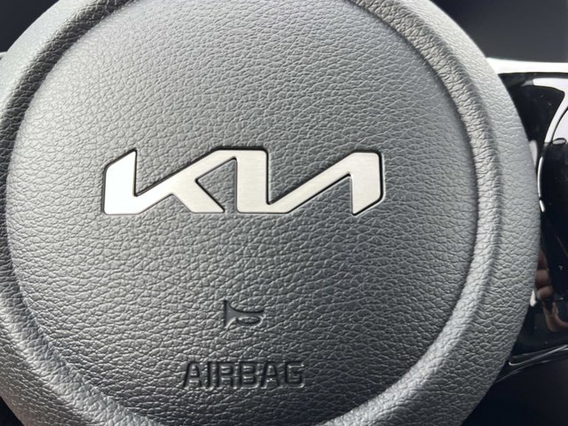 2025 Kia Soul EX Image 16 of 33