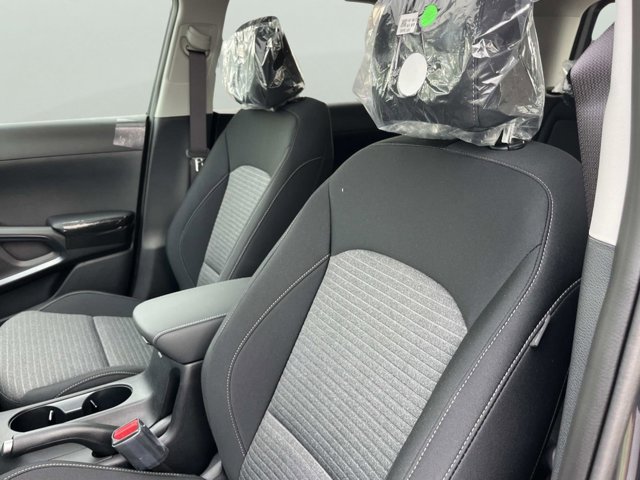 2025 Kia Soul EX Image 11 of 33