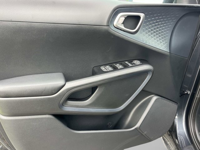 2025 Kia Soul EX Image 21 of 33