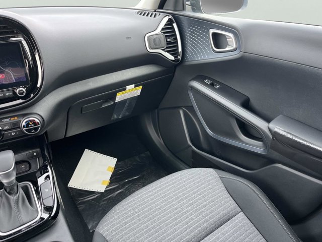 2025 Kia Soul EX Image 14 of 33