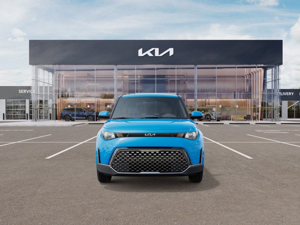 Vehicle image 3 of 27