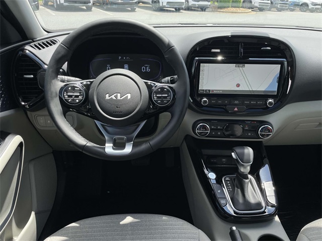 Vehicle image 7 of 37