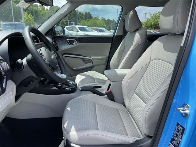 Vehicle image 10 of 37